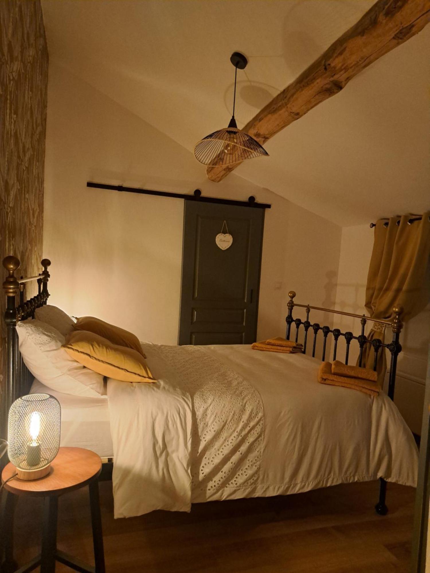 Lavallade12 Chambers D'Hotes Roussines Exterior foto
